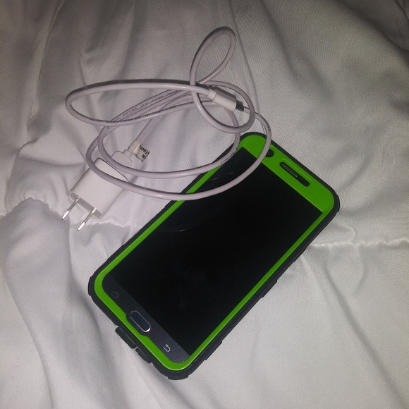 Like new cell phone